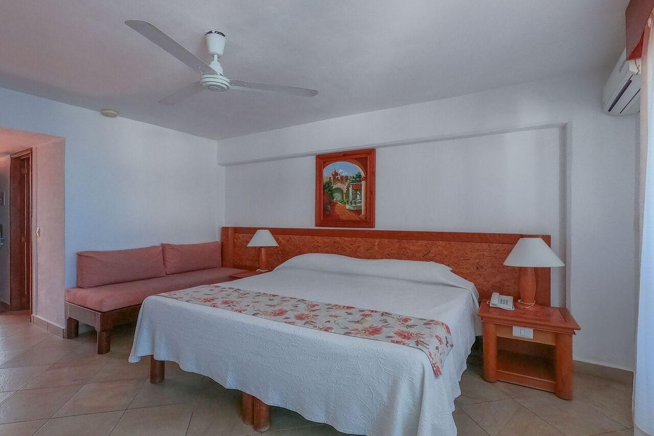 Tropicana Hotel Puerto Vallarta Exteriör bild