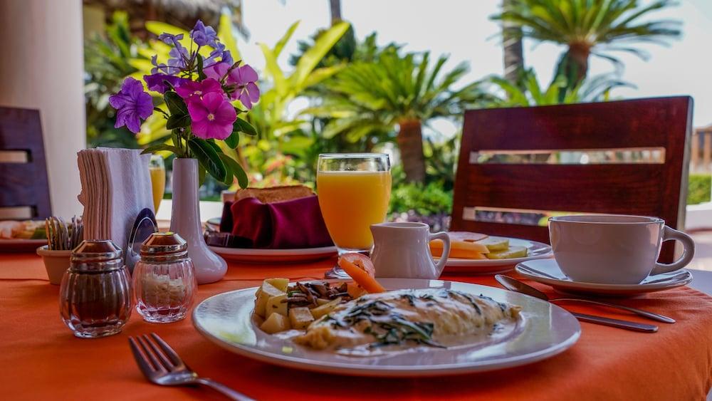 Tropicana Hotel Puerto Vallarta Exteriör bild