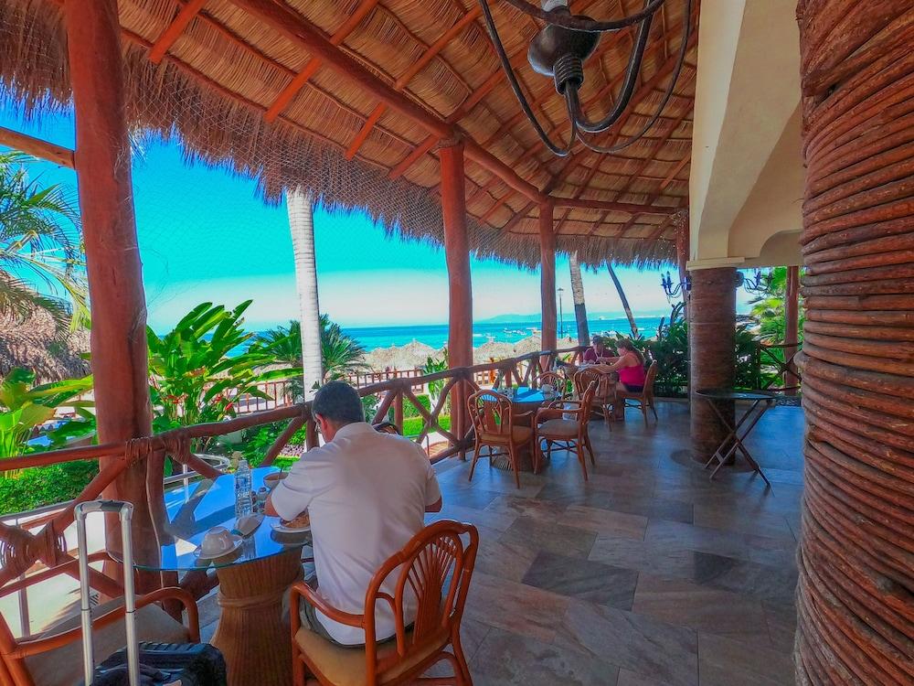 Tropicana Hotel Puerto Vallarta Exteriör bild